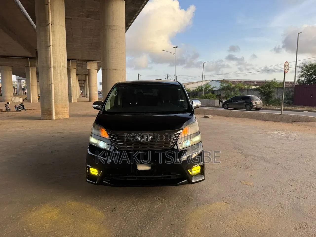 Toyota Vellfire 2010 Black