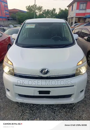 Toyota Voxy 2012 White