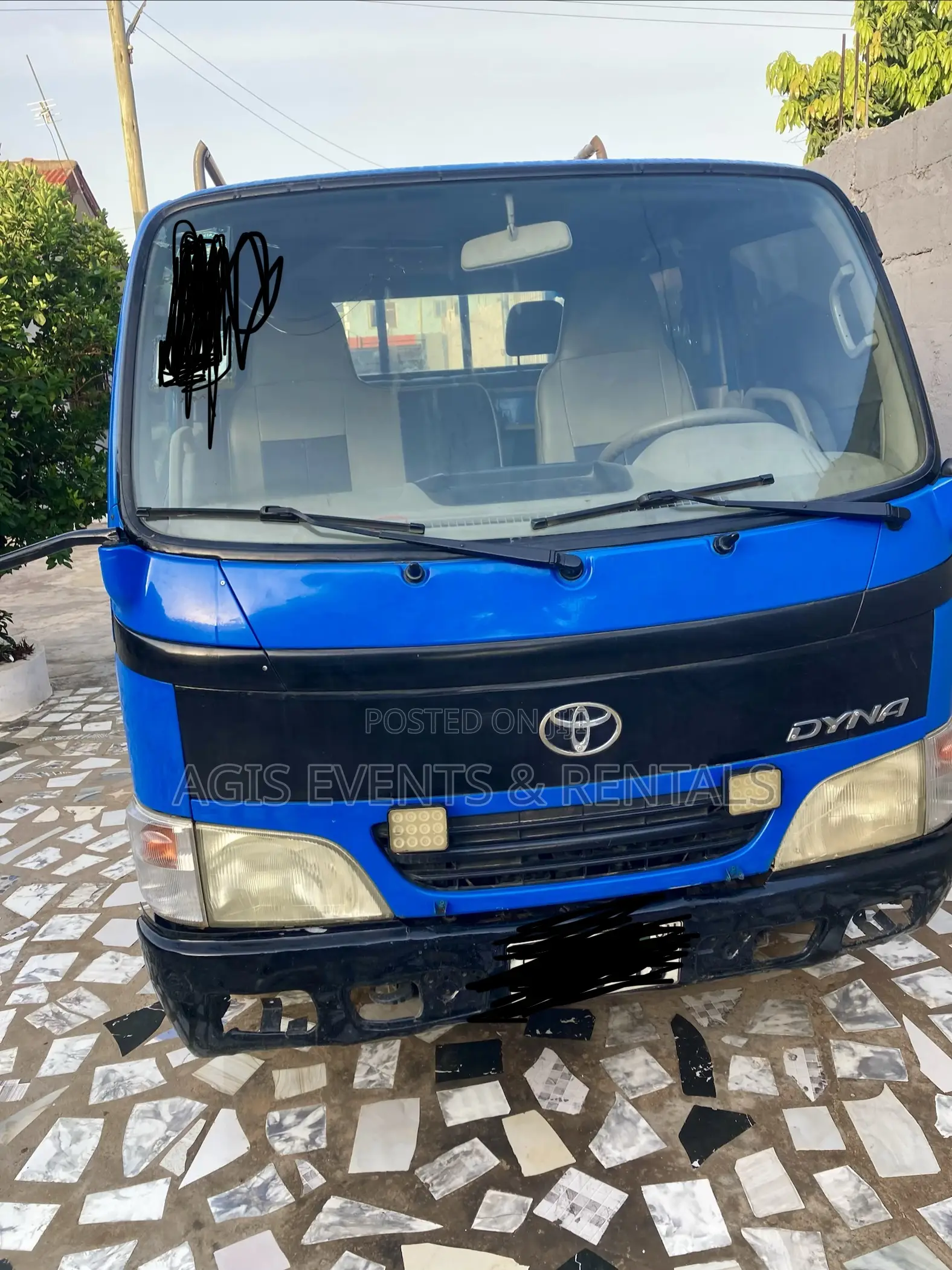 Toyota Dyna Blue