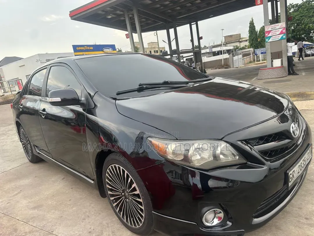 Toyota Corolla S 4dr Sedan (1.8L 4cyl 4A) 2012 Black
