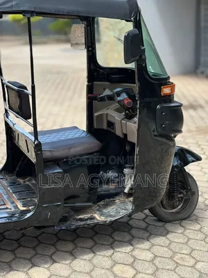 Bajaj RE 2020 Black