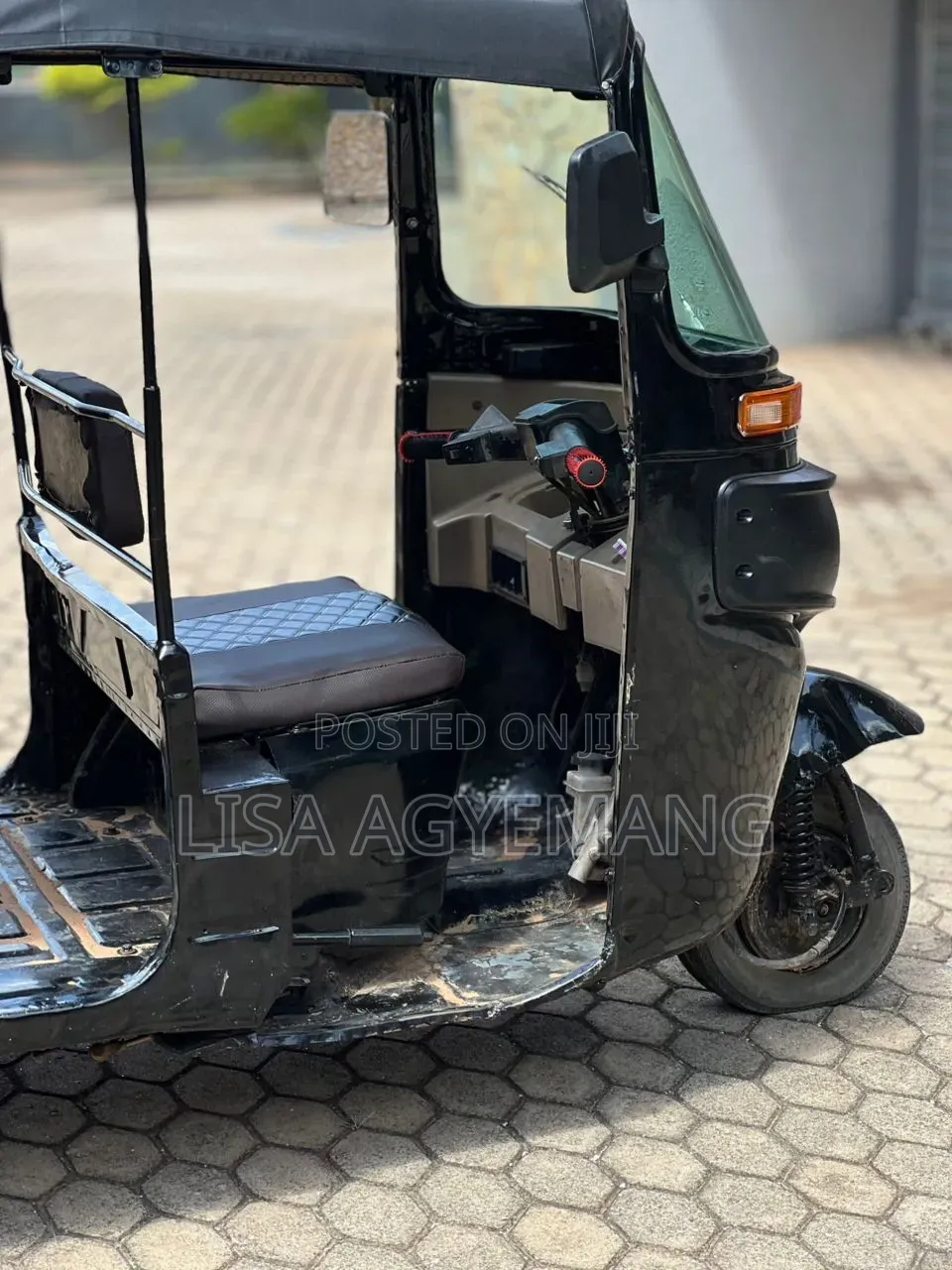 Bajaj RE 2020 Black