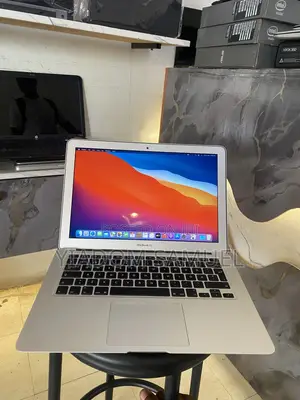 Laptop Apple MacBook Air 8GB Intel Core i5 SSD 128GB