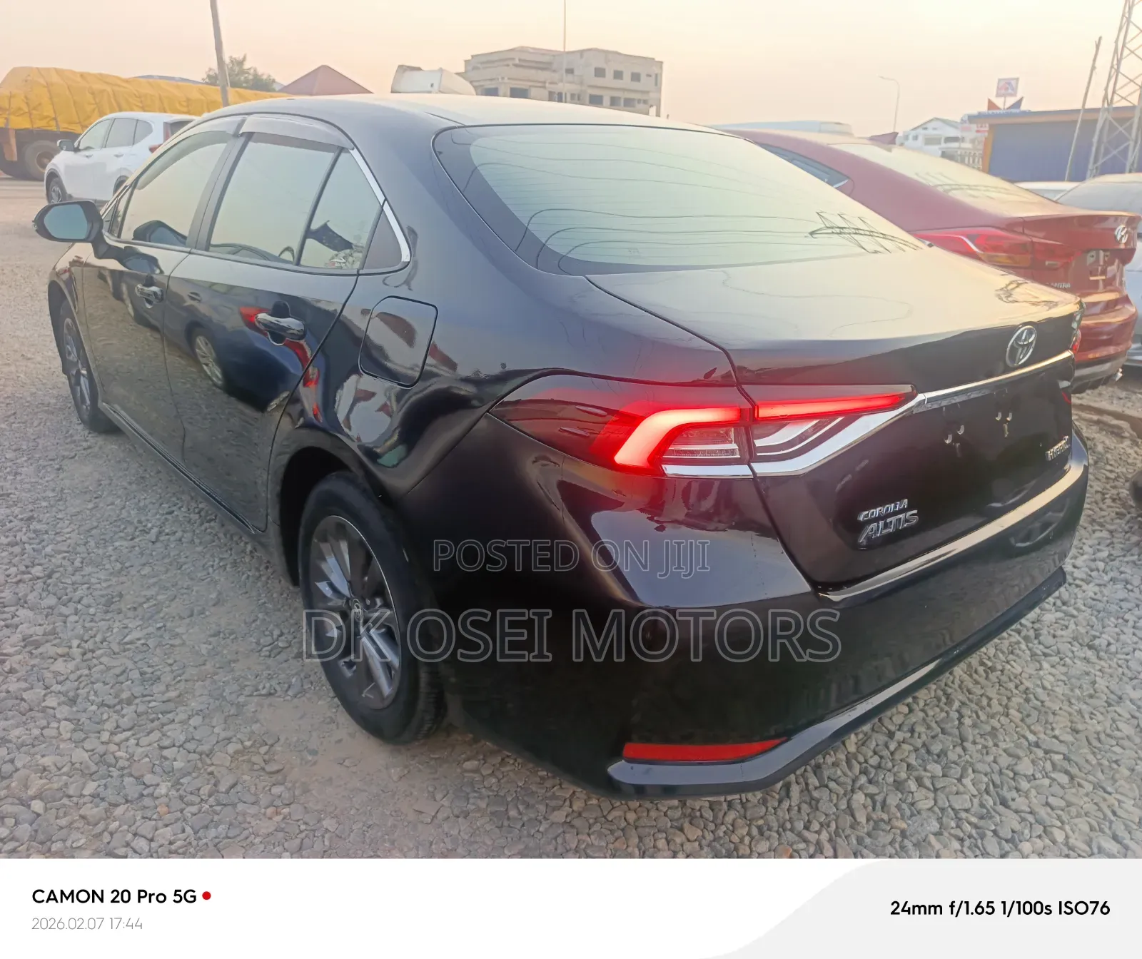 Toyota Corolla XLE 2022 Gray