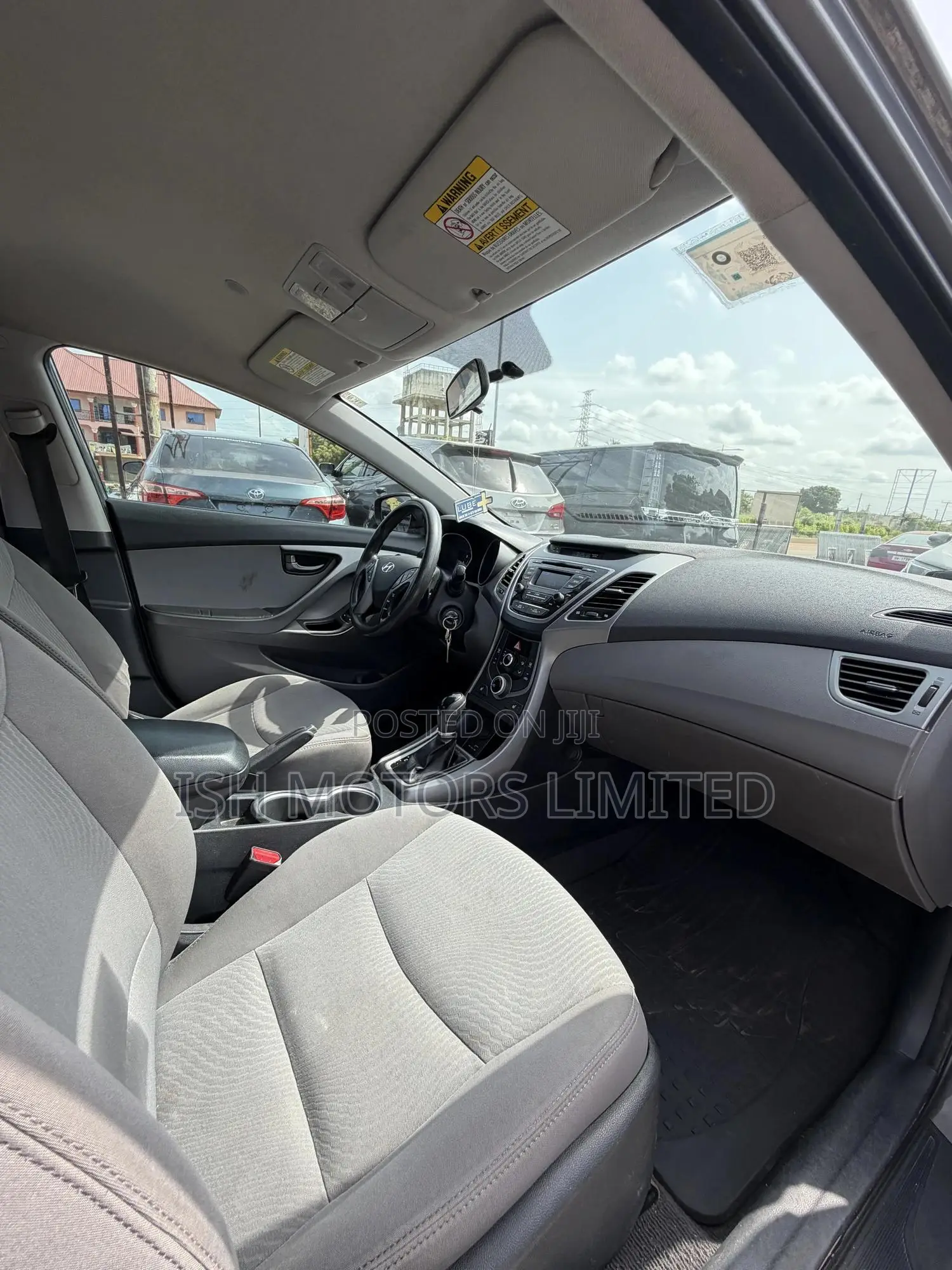 Hyundai Elantra SE 4dr Sedan (1.8L 4cyl 6A) 2015 Gray