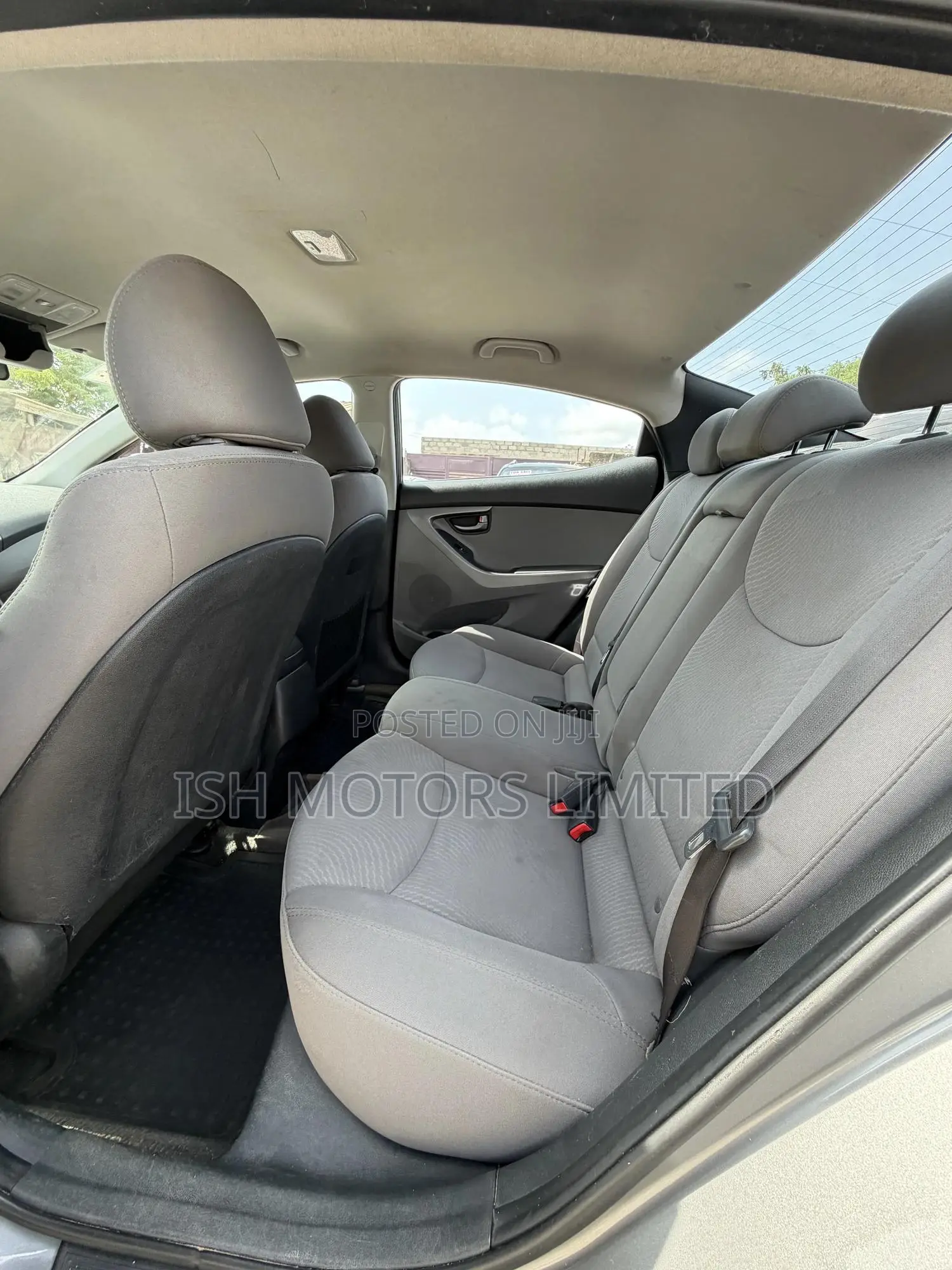 Hyundai Elantra SE 4dr Sedan (1.8L 4cyl 6A) 2015 Gray