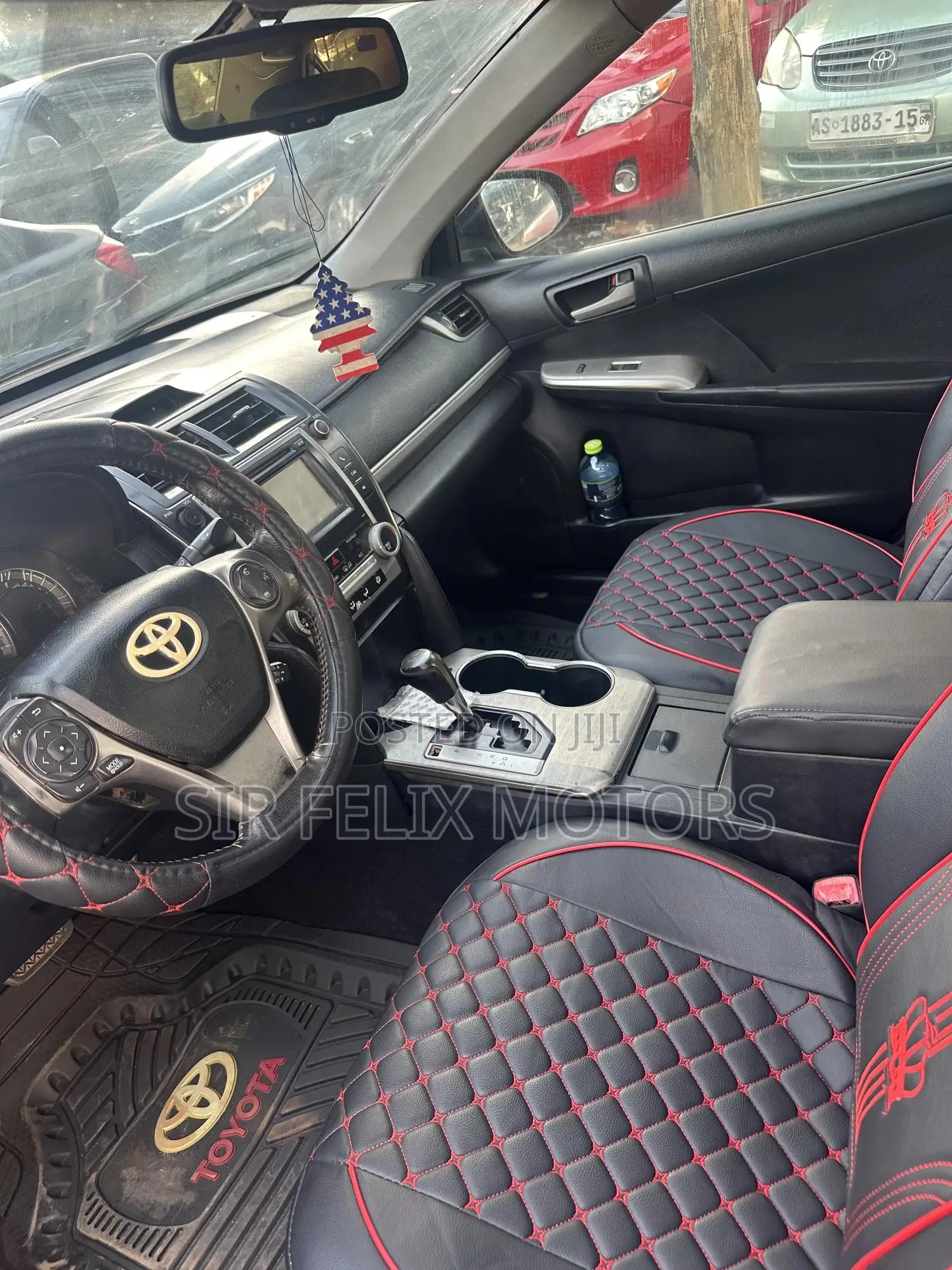 Toyota Camry XLE 4dr Sedan (2.5L 4cyl 6A) 2014 Red