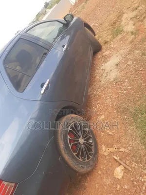 Toyota Yaris Base Sedan 4dr 2010 Blue