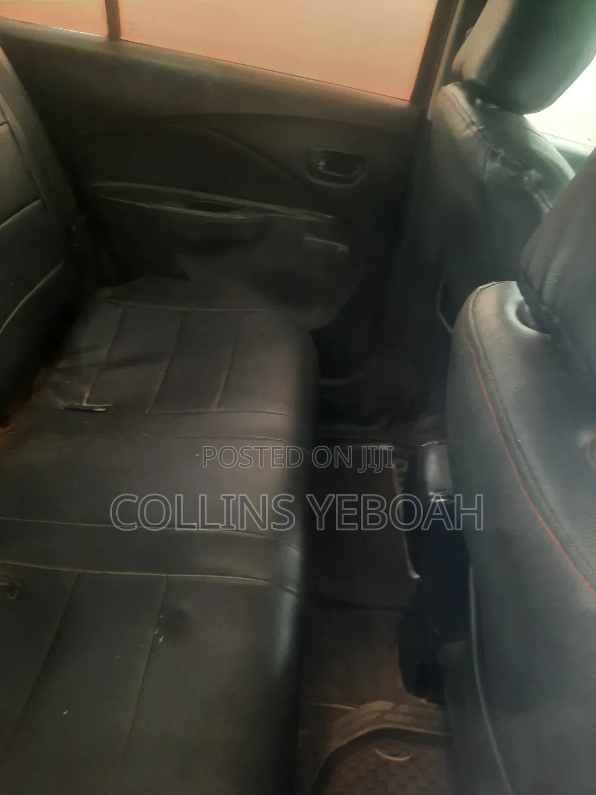 Toyota Yaris Base Sedan 4dr 2010 Blue