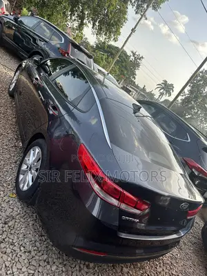 Kia Optima SXL Turbo Sedan FWD (2.0L 4cyl 6A) 2017 Gray