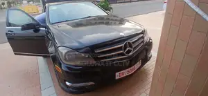 Mercedes-Benz C250 2012 Black