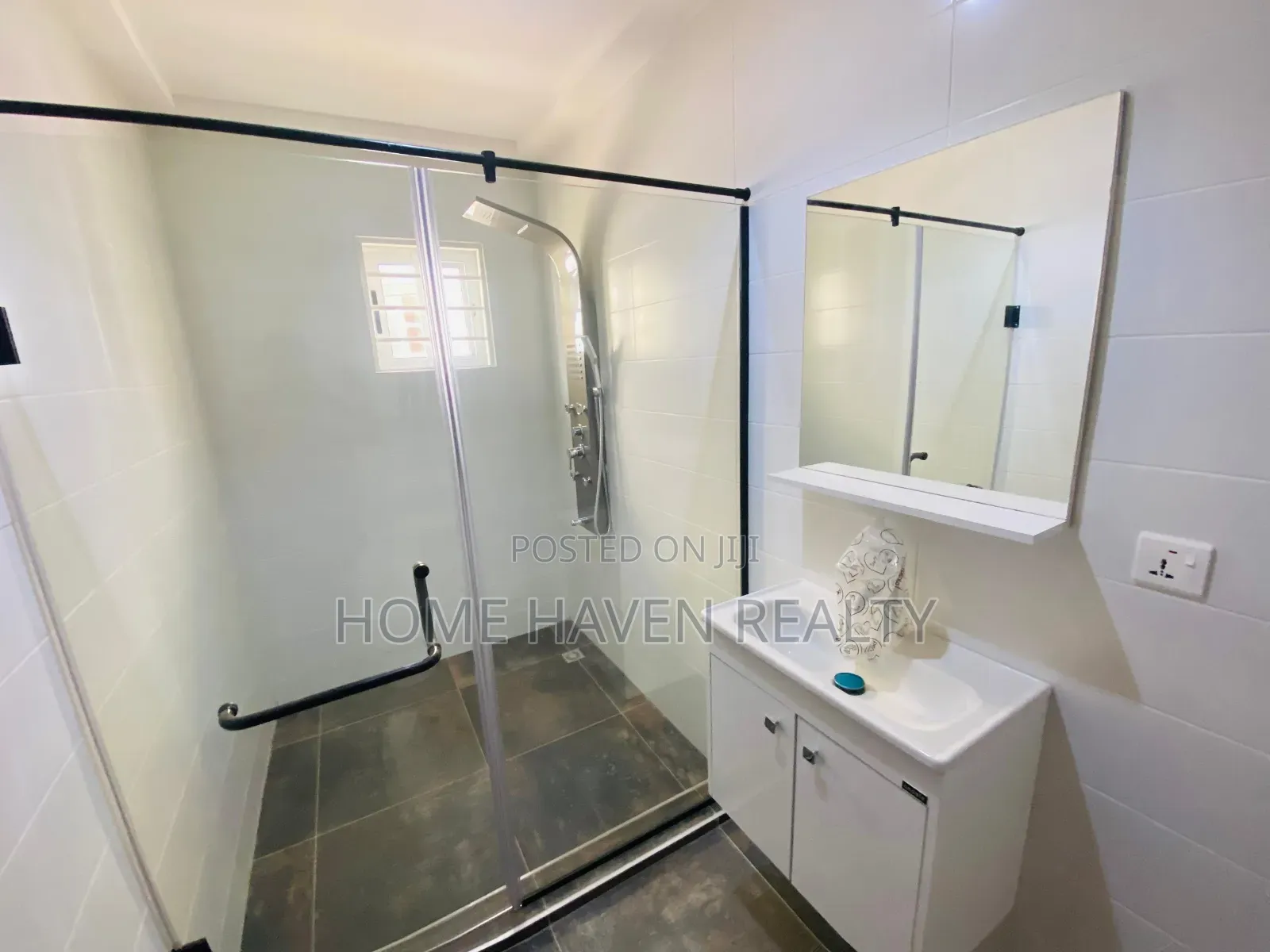 2bdrm House in Achimota, Mile 7 for rent