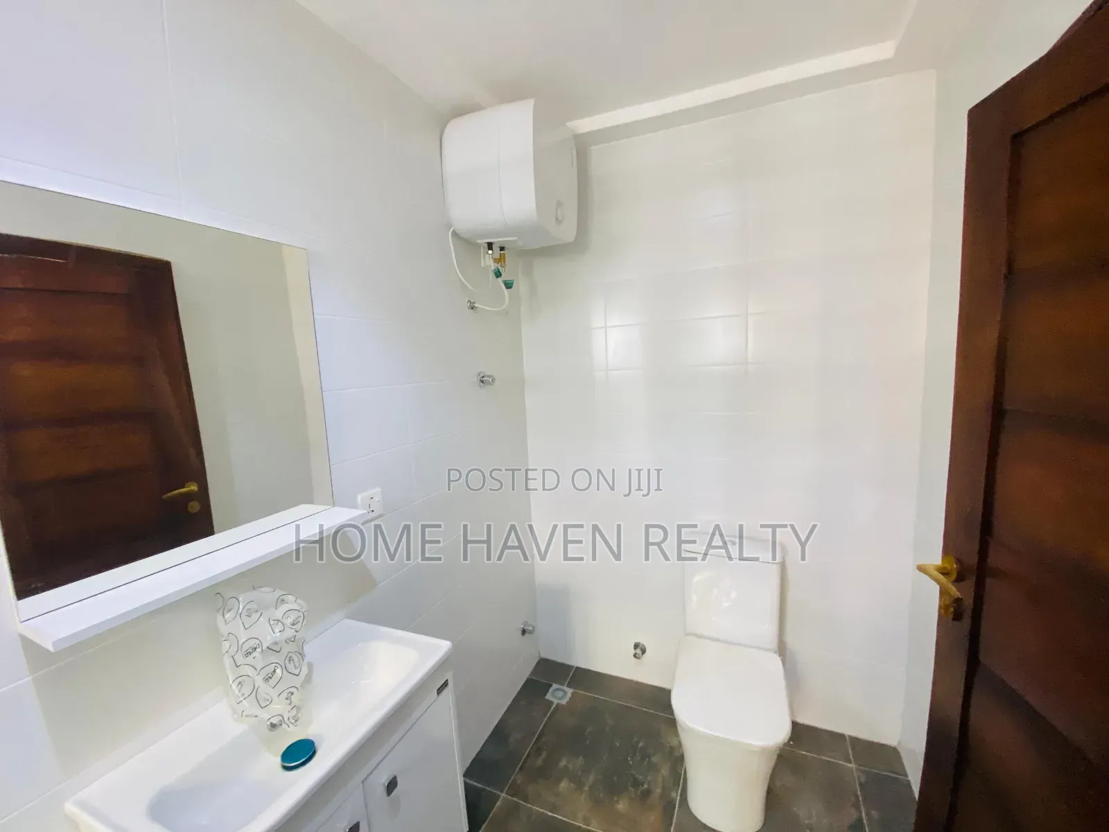 2bdrm House in Achimota, Mile 7 for rent