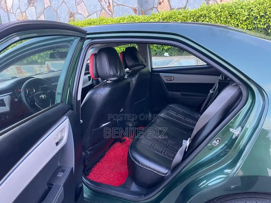 Toyota Corolla 2015 Green