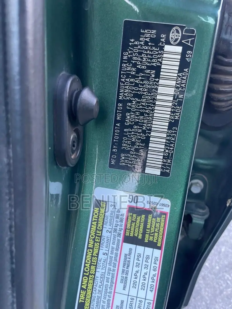 Toyota Corolla 2015 Green