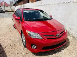 Toyota Corolla S 4dr Sedan (1.8L 4cyl 4A) 2013 Red