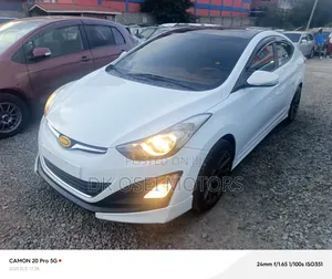 Hyundai Elantra Sport 4dr Sedan (2.0L 4cyl 6M) 2015 White