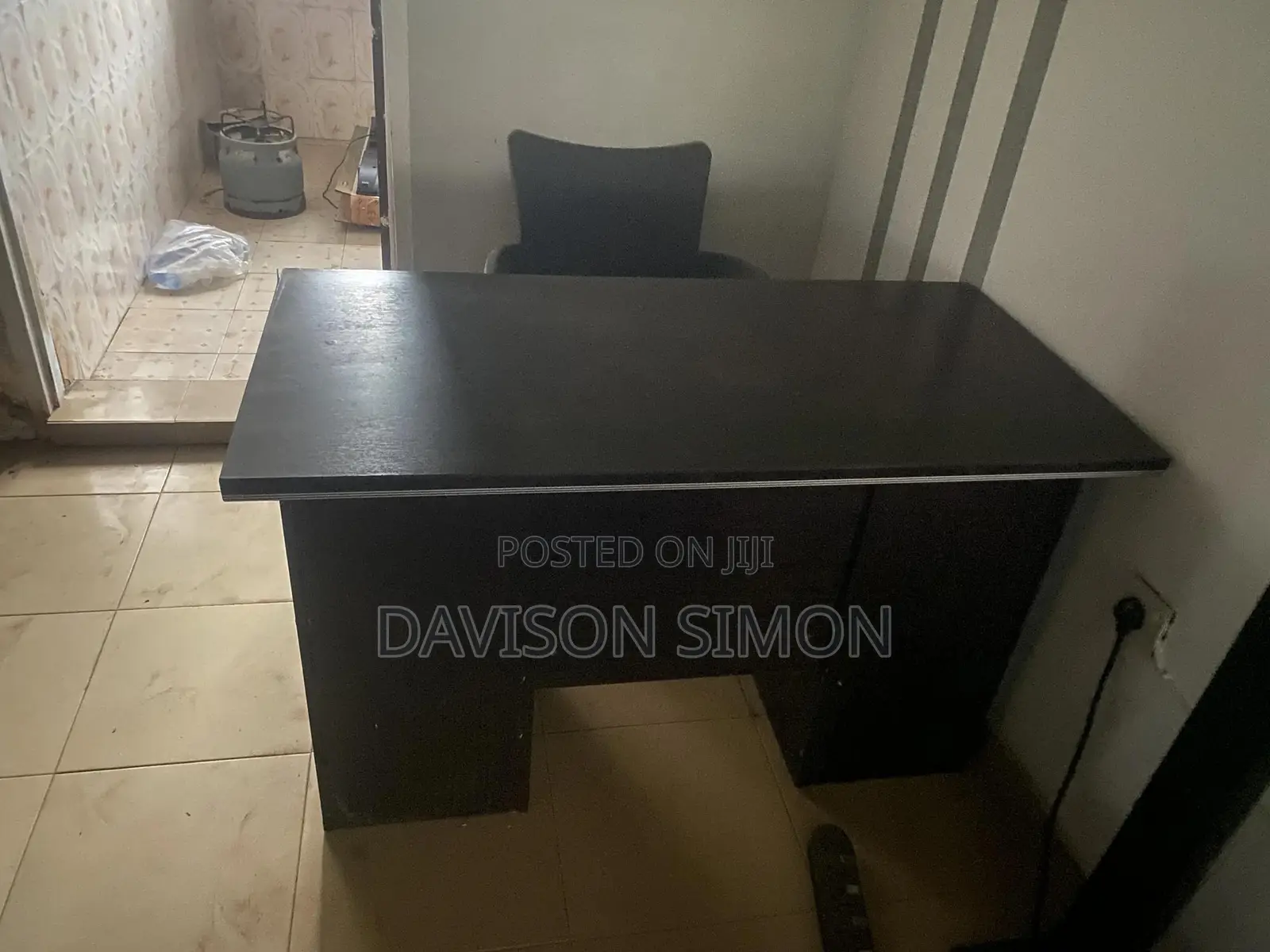 Neat Office Table For Sale