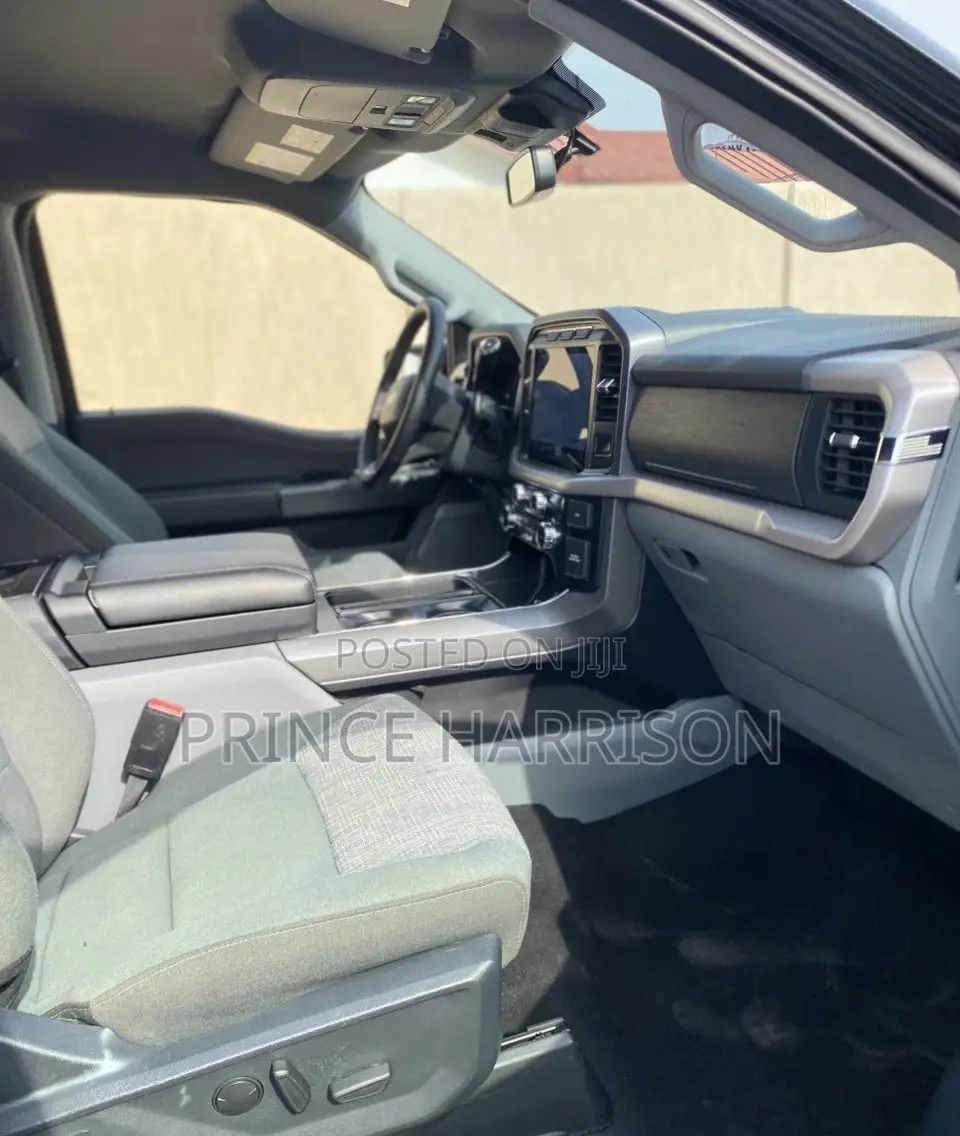 Ford F-150 LARIAT 2024 Black