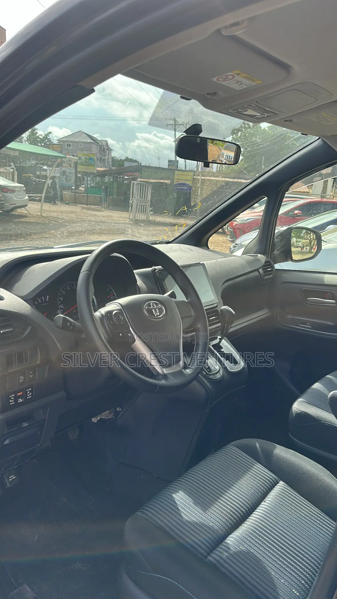 Toyota Voxy SV Premium 2014 Black
