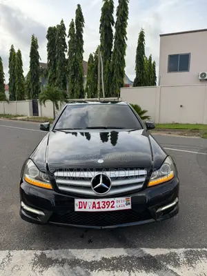 Mercedes-Benz C300 2014 Black