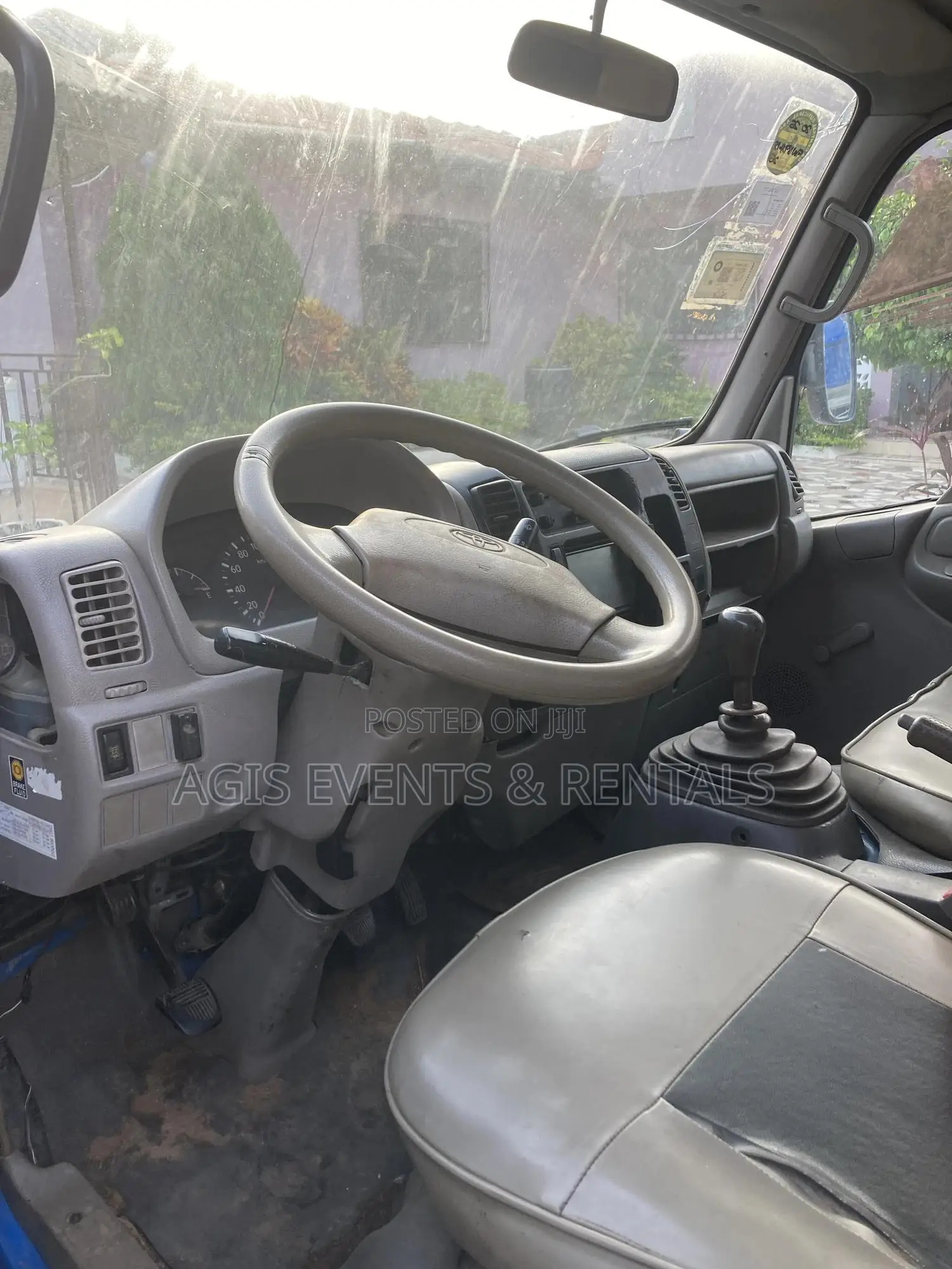 Toyota Dyna Blue