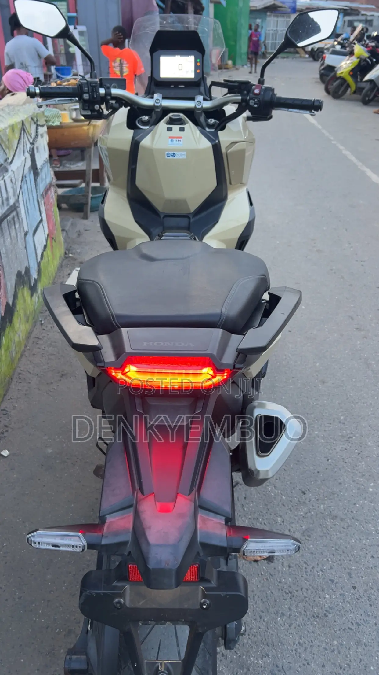 Honda 2026 Beige