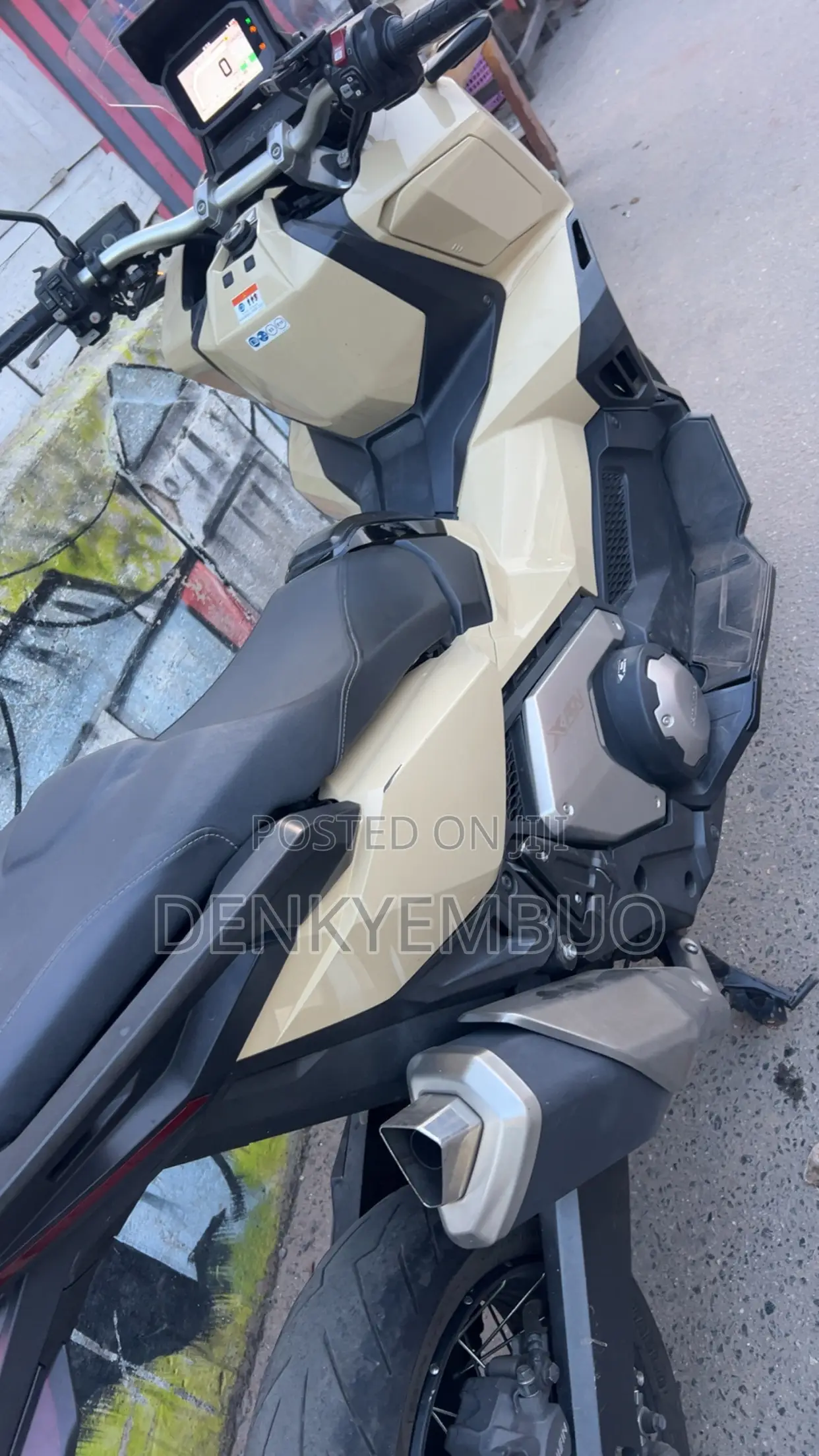 Honda 2026 Beige