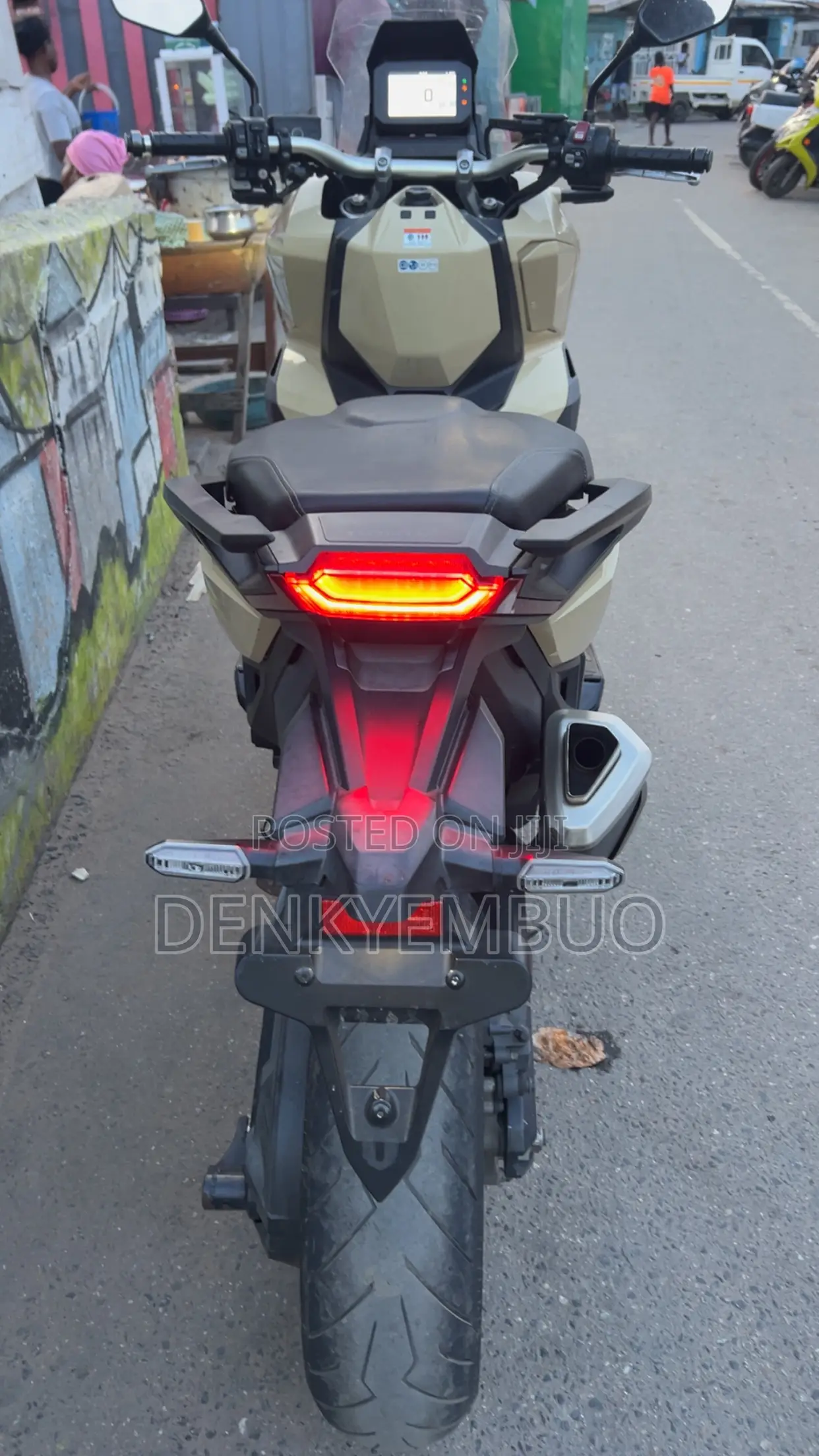 Honda 2026 Beige