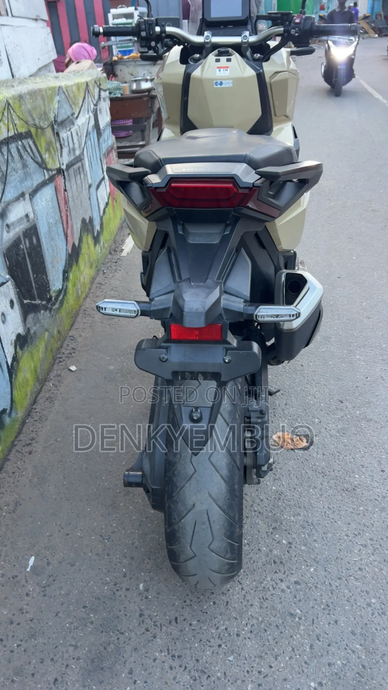 Honda 2026 Beige