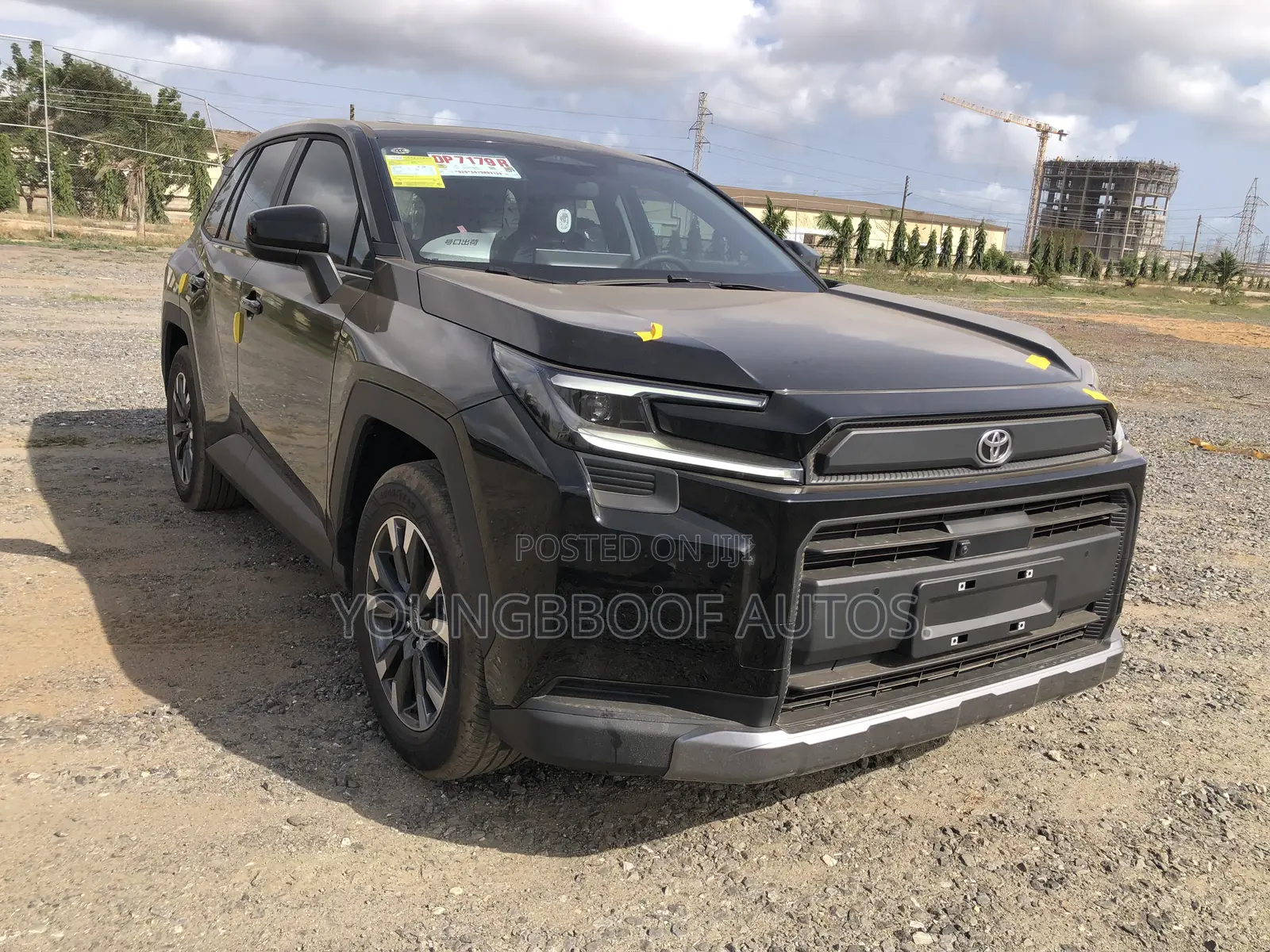 New Toyota RAV4 XLE Premium 2025 Black