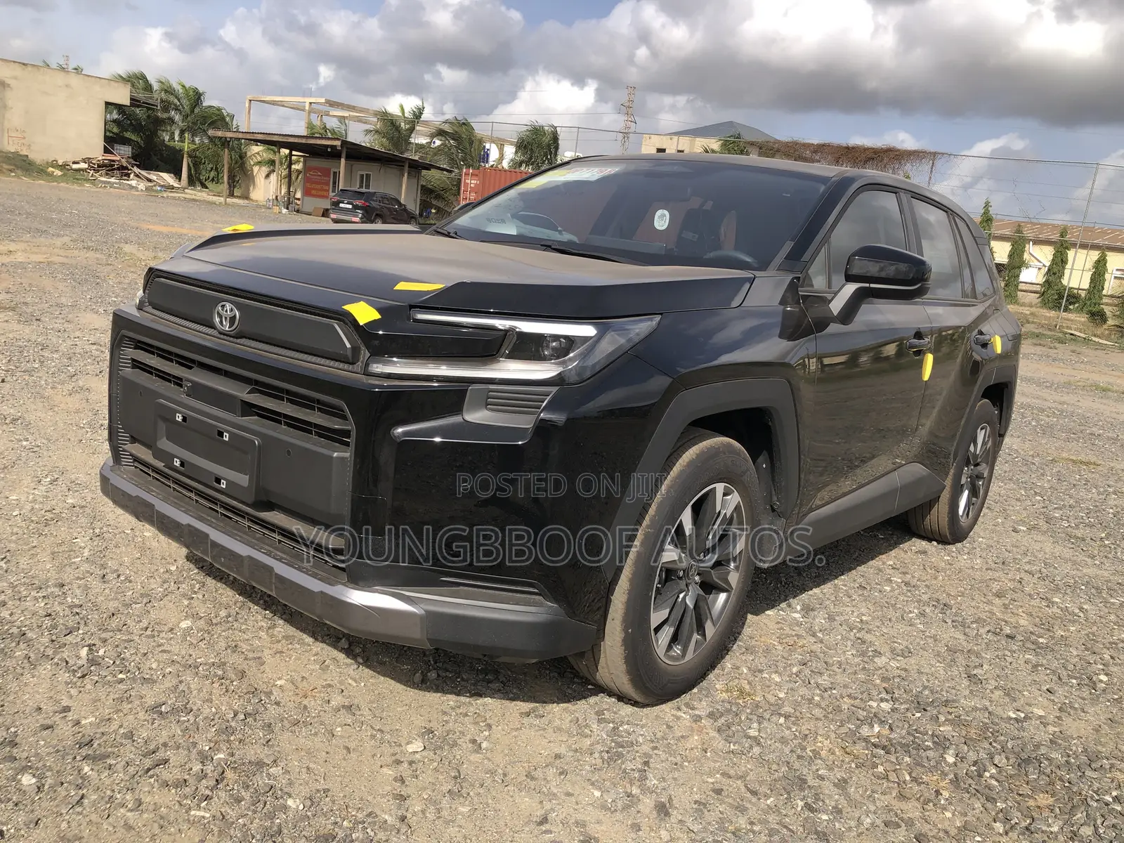 New Toyota RAV4 XLE Premium 2025 Black