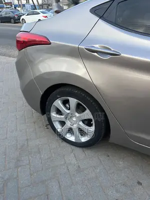 Hyundai Elantra 2013 Gray