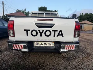 Toyota Toyoace 2017 White