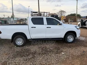 Toyota Toyoace 2017 White