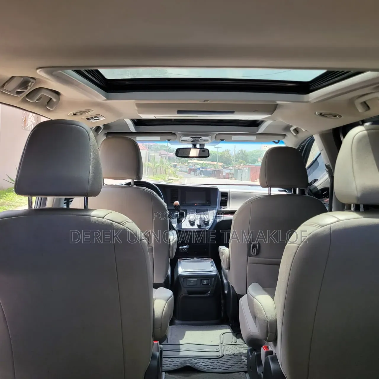 Toyota Sienna 2016 Silver