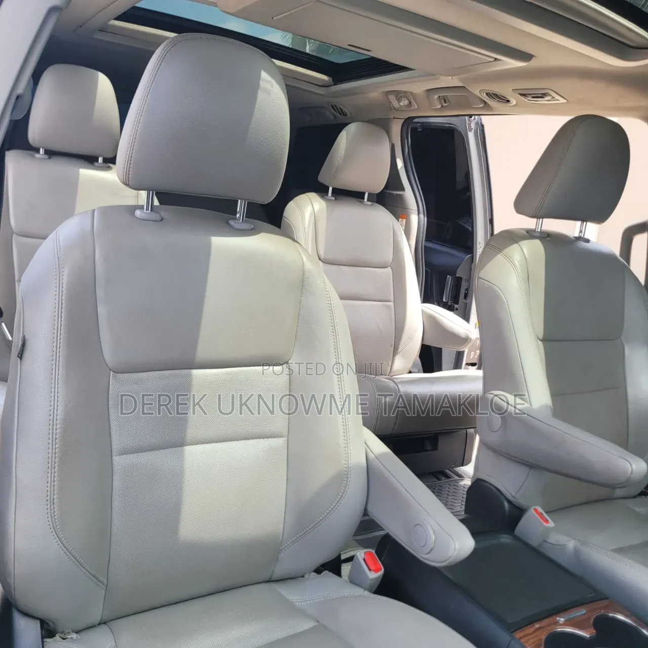 Toyota Sienna 2016 Silver