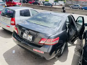 Toyota Camry LE 4dr Sedan (2.4L 4cyl 5A) 2009 Black