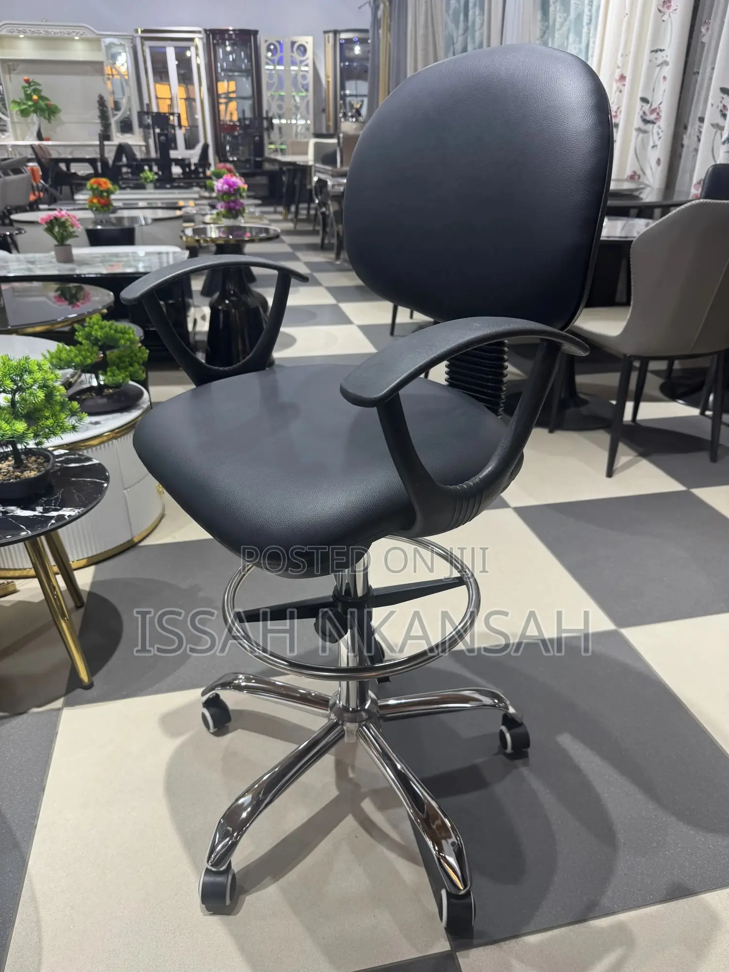 Rotating Counter Chair