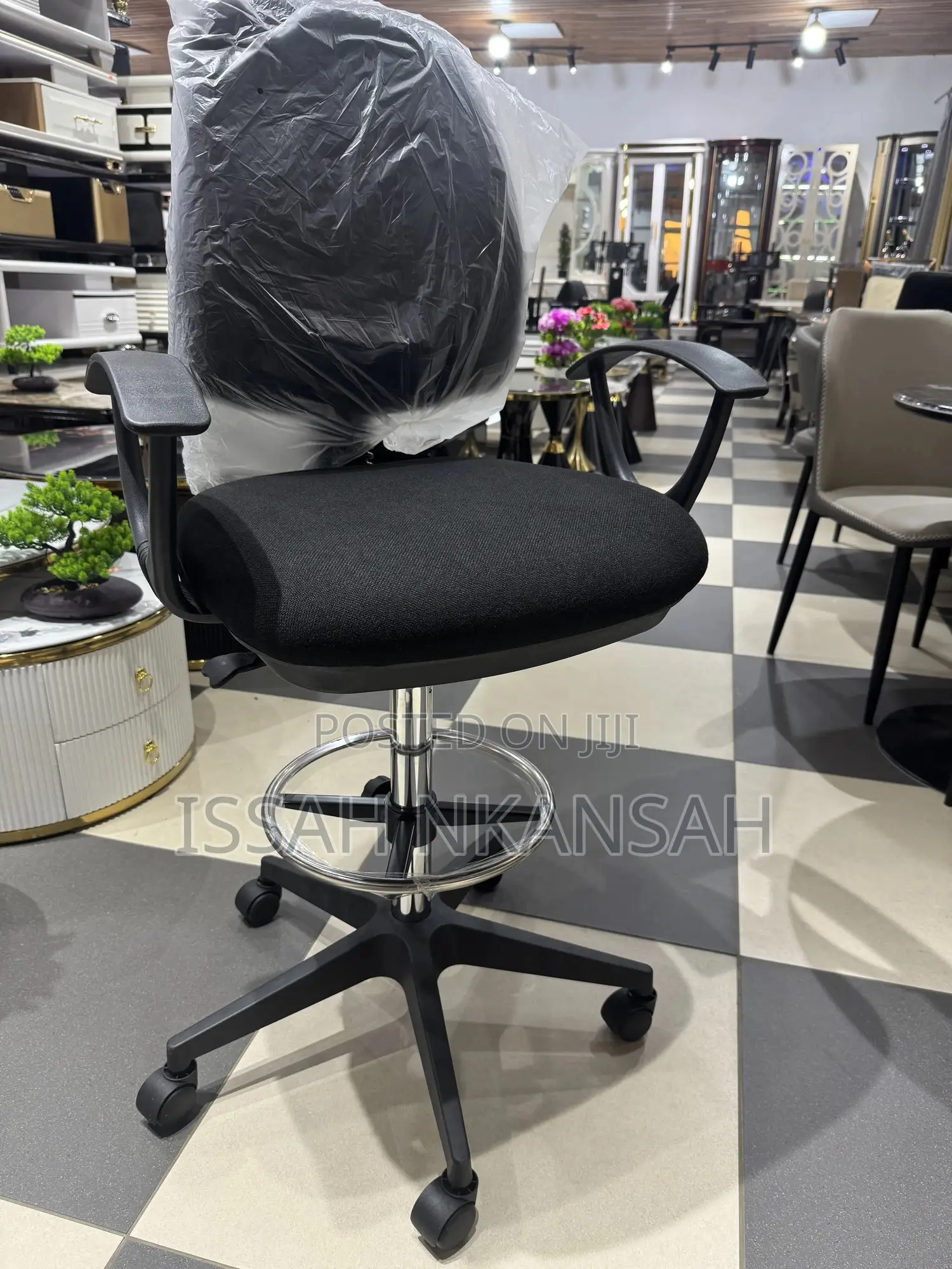 Rotating Counter Chair