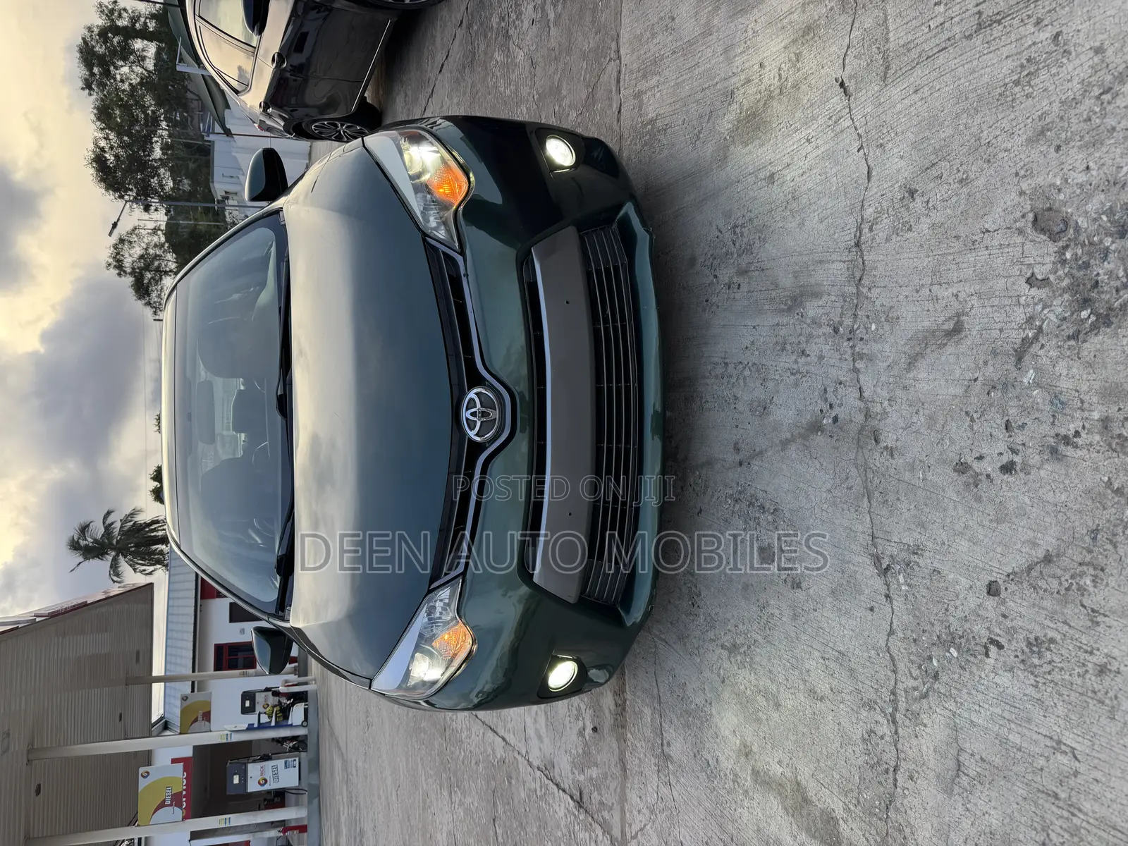 Toyota Corolla LE Eco 4dr Sedan (1.8L 4cyl CVT) 2015