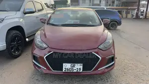 Hyundai Elantra GLS Sedan FWD (1.8L 4cyl 6A) 2013 Red