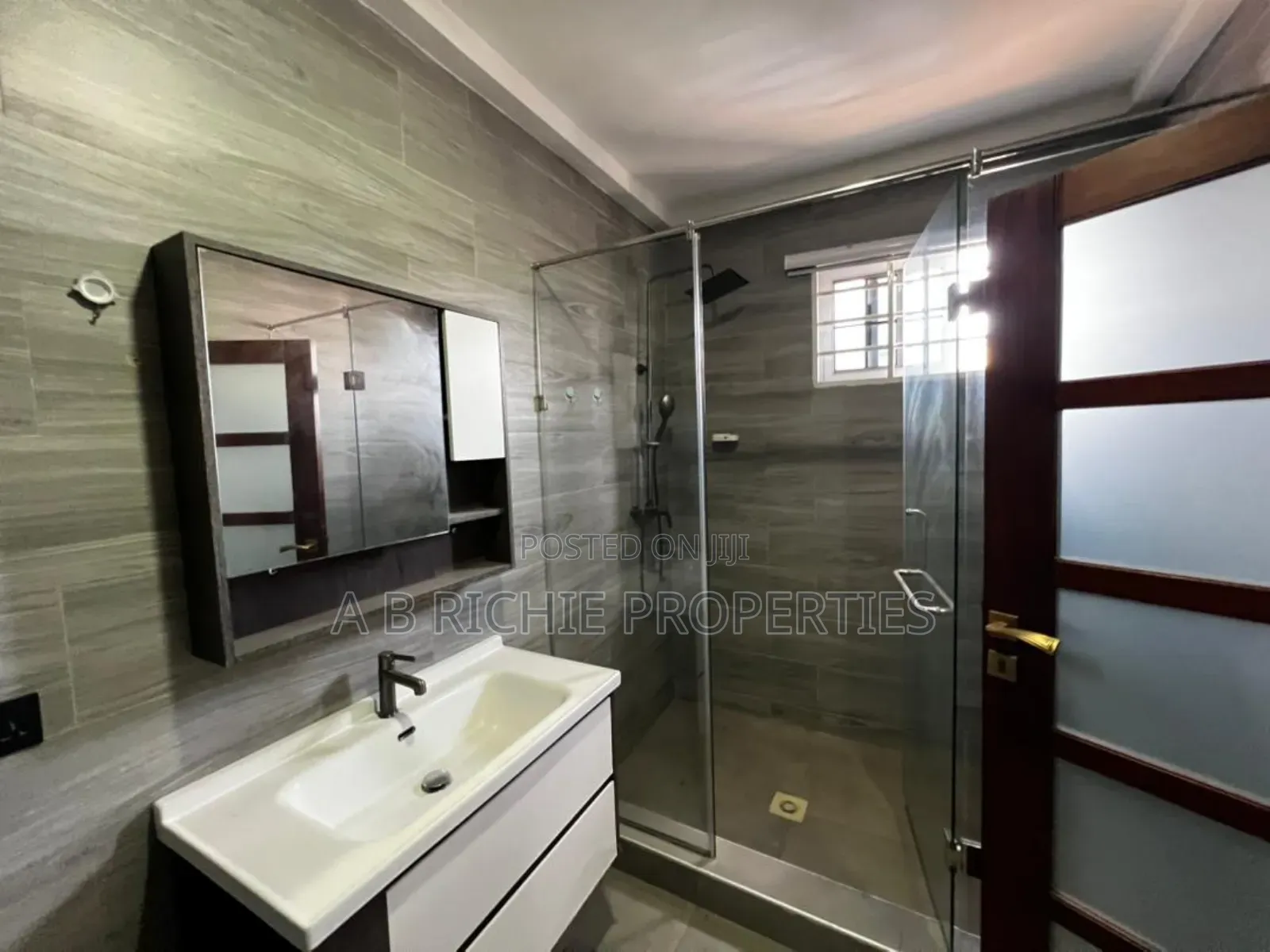 3bdrm House in Ab Richie Properties, Tseaddo for rent