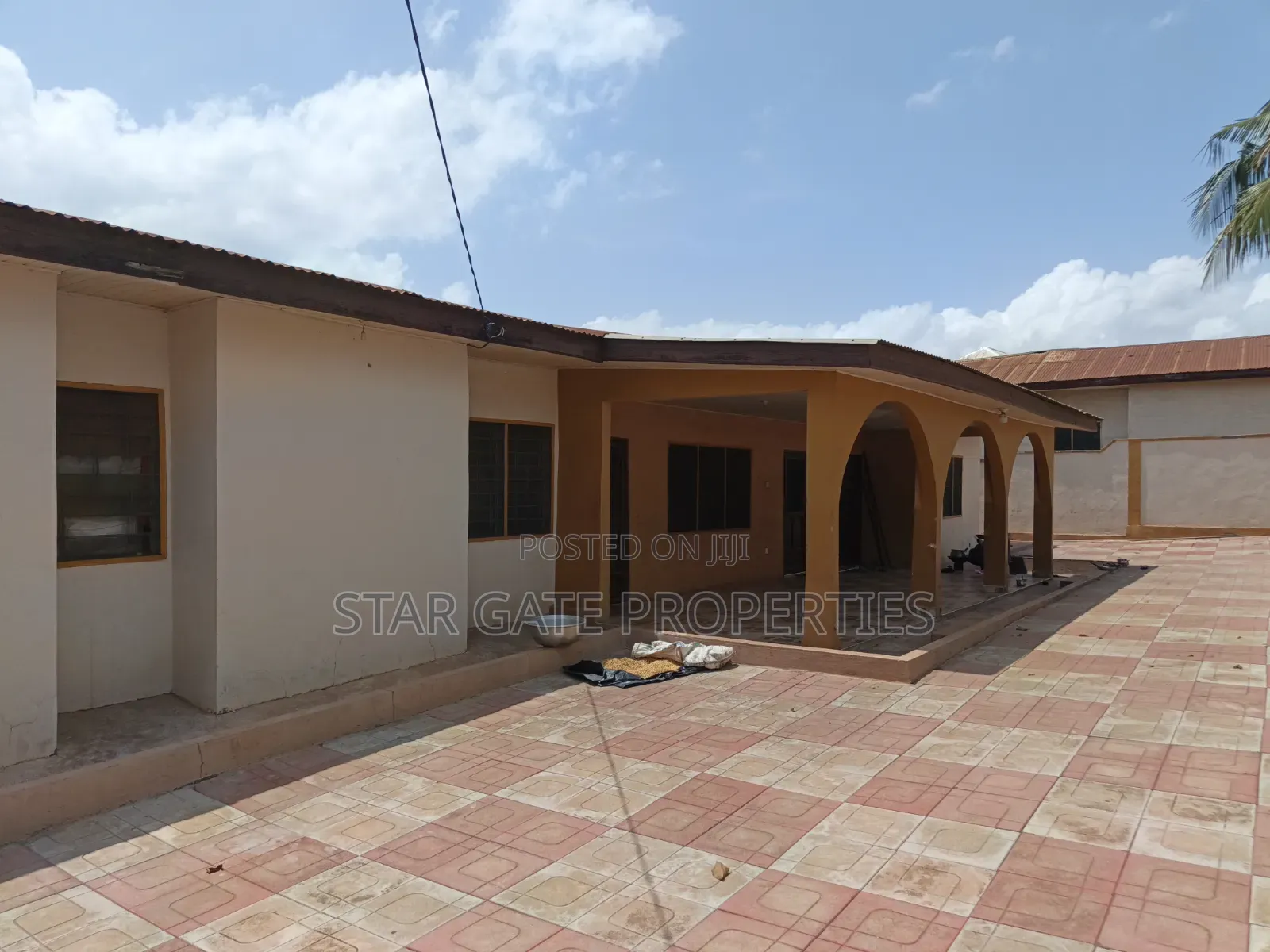 4bdrm House in Asuofia Kokoben, Kumasi Metropolitan for sale
