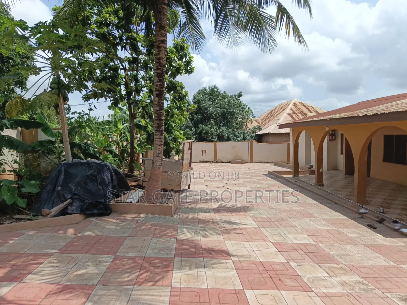 4bdrm House in Asuofia Kokoben, Kumasi Metropolitan for sale
