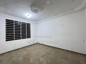 2bdrm Apartment in Lakeside for rent