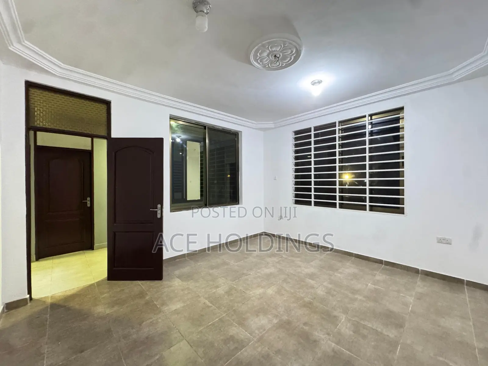 2bdrm Apartment in Lakeside for rent