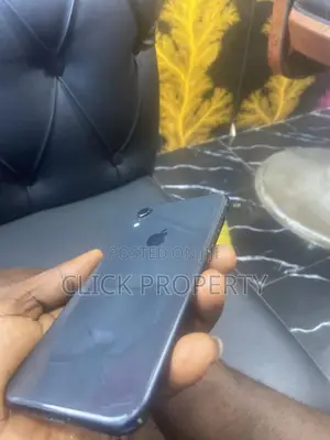 Apple iPhone 11 64 GB Black