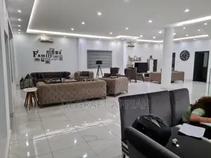 5bdrm House in Ahodwo, Kumasi for sale