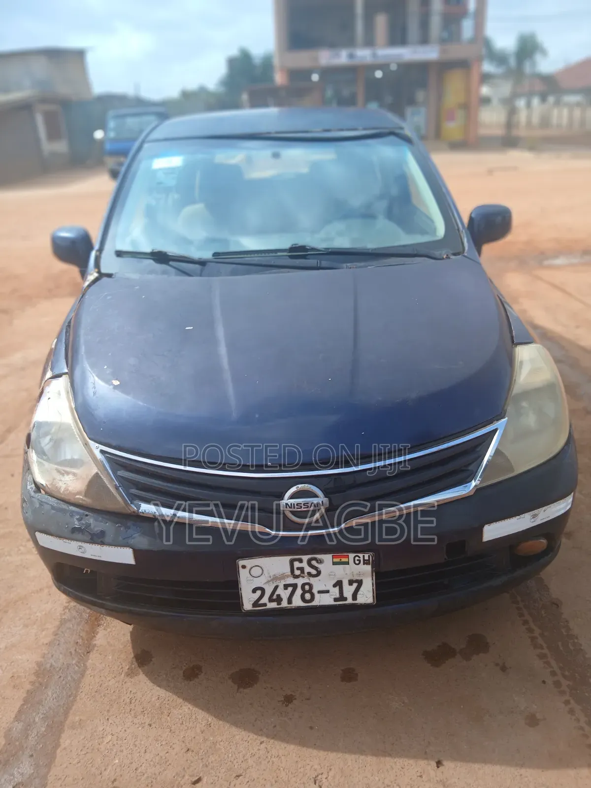 Nissan Versa 2003 Blue